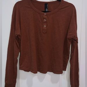 Women’s crop long sleeve blouse